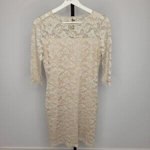 Donna Canada Lacey  Dress